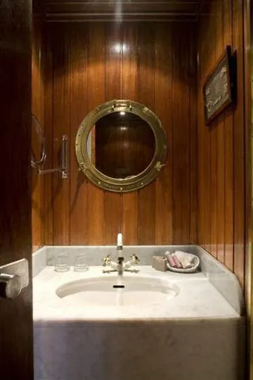 Le Bailli Hotel